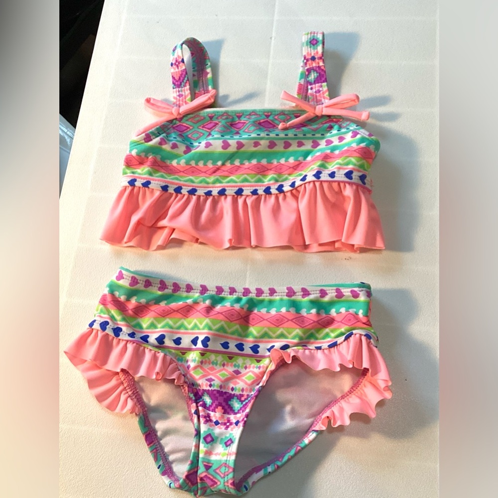 Hula Star Like New 2 pieces swimsuit. 3T